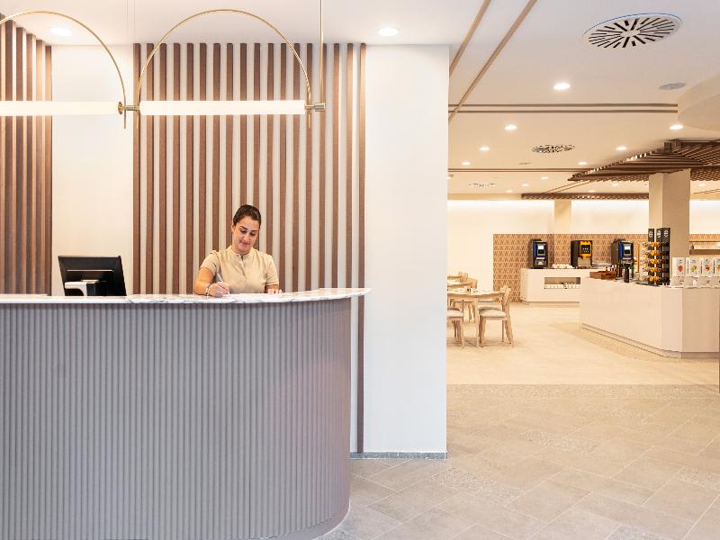 Aparthotel Can Picafort Palace image
