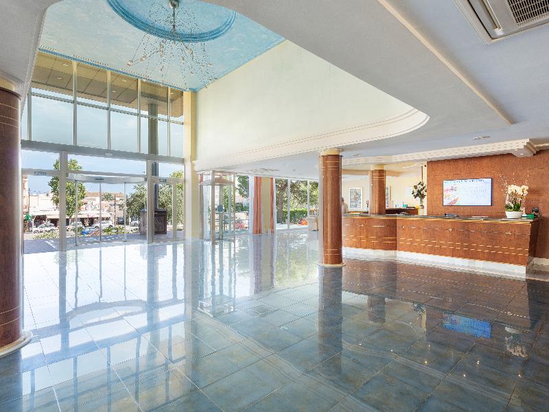 Aparthotel Can Picafort Palace — view