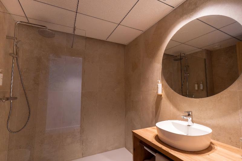 Ohtels Villa Romana image