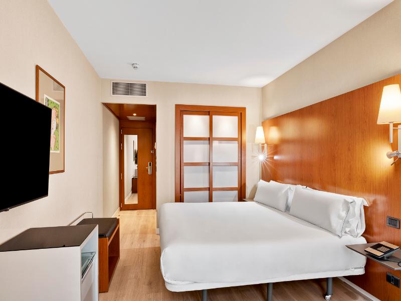 B&B Hotel Zaragoza Los Enlaces Estación image