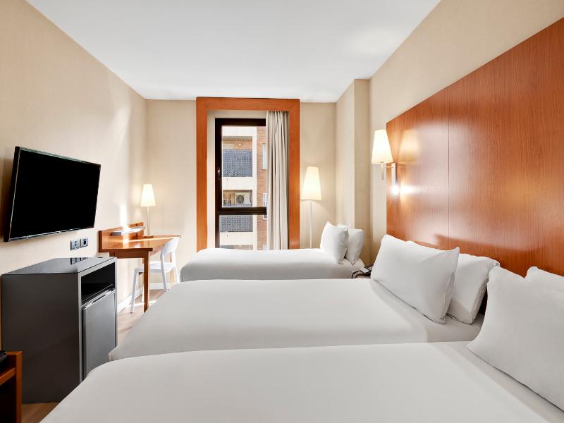 B&B Hotel Zaragoza Los Enlaces Estación image