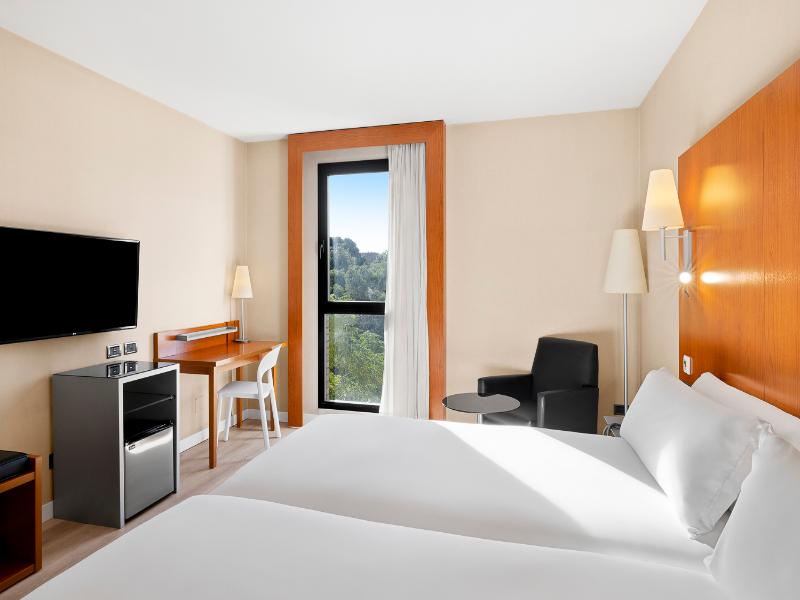 B&B Hotel Zaragoza Los Enlaces Estación image