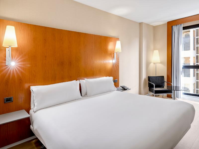 B&B Hotel Zaragoza Los Enlaces Estación image