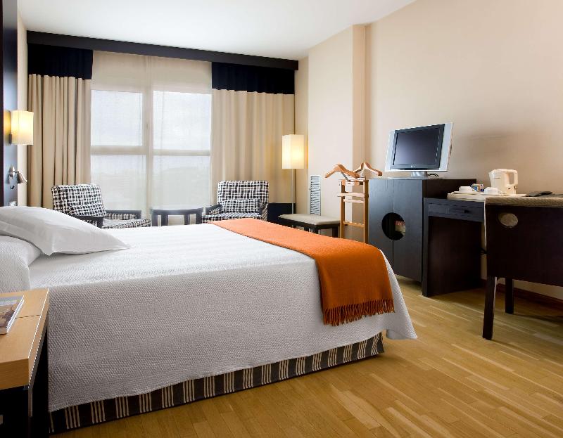 Stay in style at NH Valencia Center