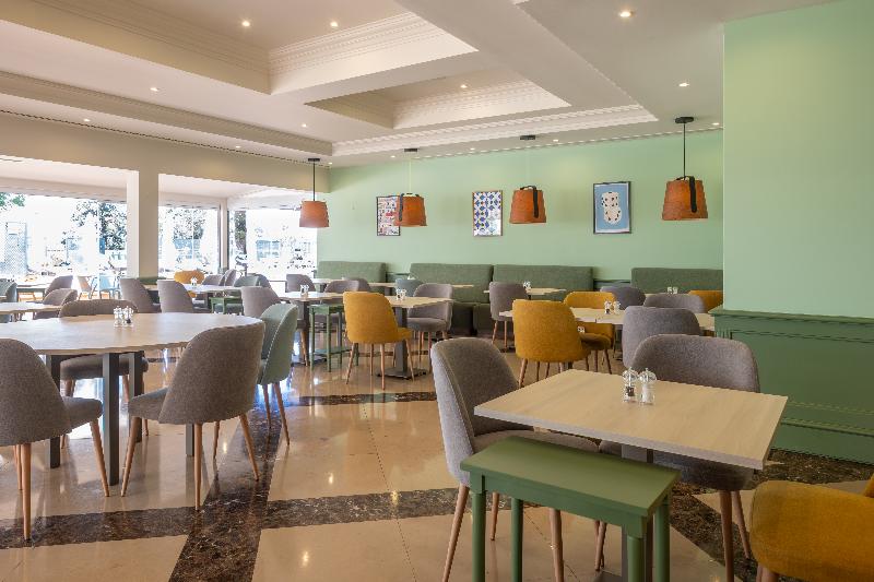 Holiday Inn Algarve Albufeira, an IHG Hotel image
