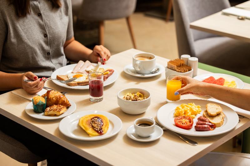 Holiday Inn Algarve Albufeira, an IHG Hotel image