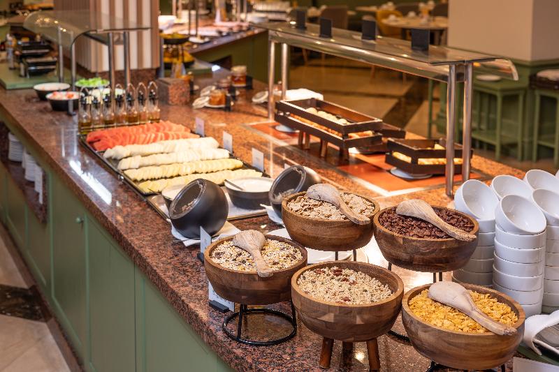 Holiday Inn Algarve Albufeira, an IHG Hotel image