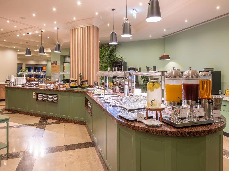 Holiday Inn Algarve Albufeira, an IHG Hotel image