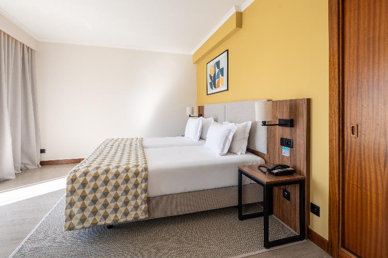 Holiday Inn Algarve Albufeira, an IHG Hotel image