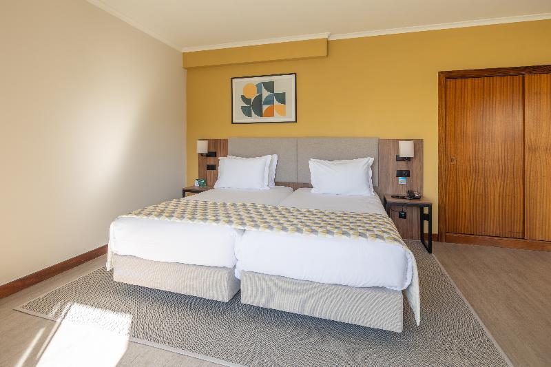 Holiday Inn Algarve Albufeira, an IHG Hotel image