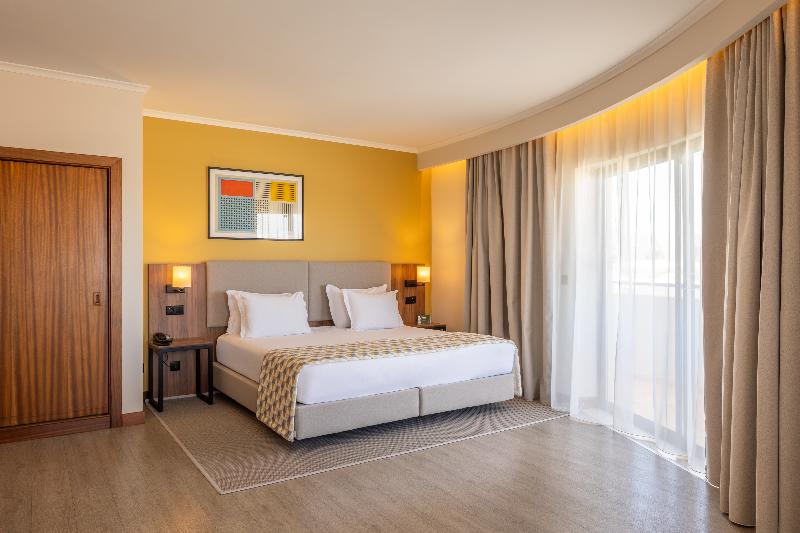 Holiday Inn Algarve Albufeira, an IHG Hotel image