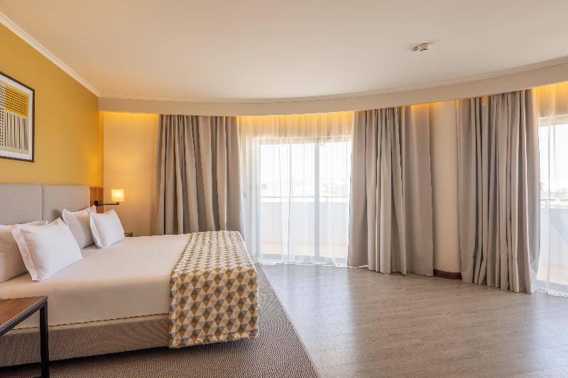 Holiday Inn Algarve Albufeira, an IHG Hotel image