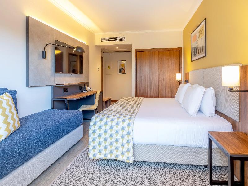 Holiday Inn Algarve Albufeira, an IHG Hotel image