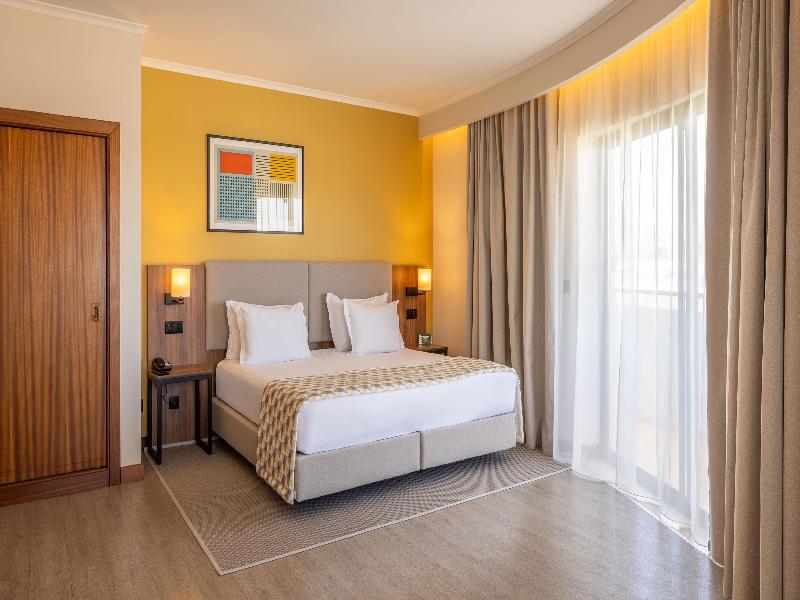 Holiday Inn Algarve Albufeira, an IHG Hotel image