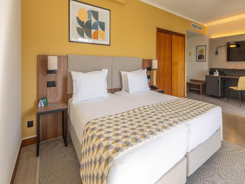 Holiday Inn Algarve Albufeira, an IHG Hotel image