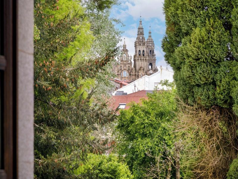 AC Hotel Palacio del Carmen Autograph Collection image