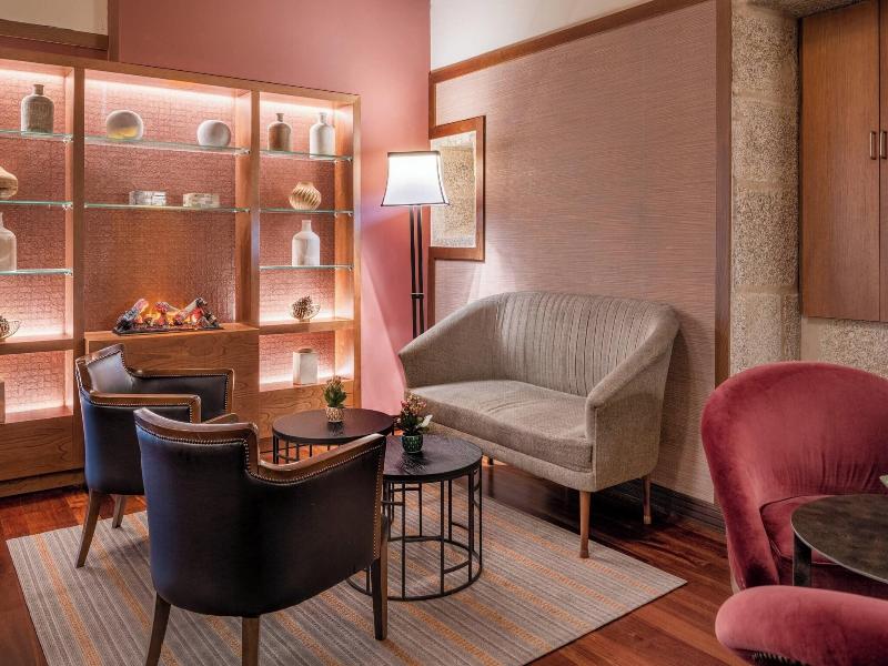AC Hotel Palacio del Carmen Autograph Collection image