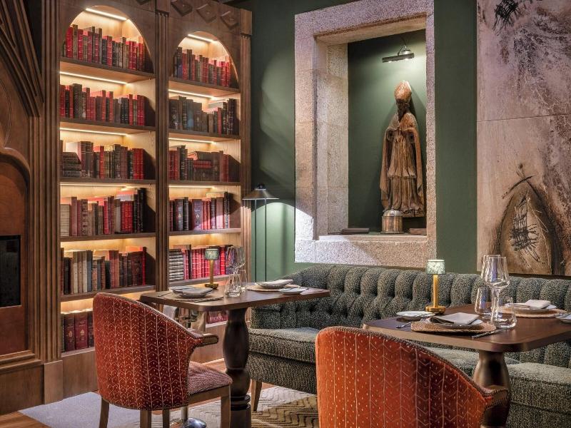 AC Hotel Palacio del Carmen Autograph Collection image