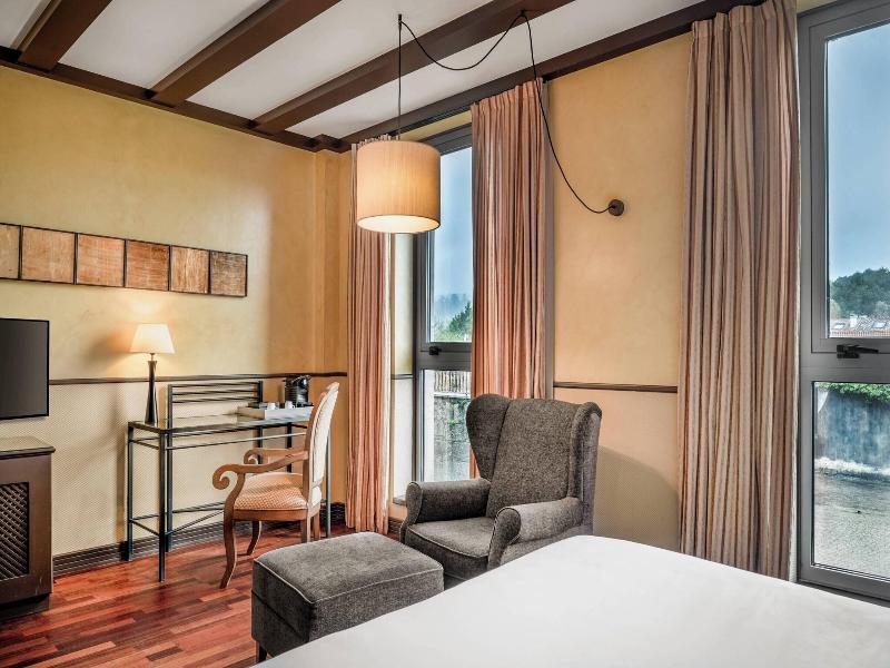AC Hotel Palacio del Carmen Autograph Collection image