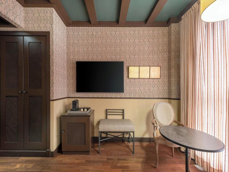 AC Hotel Palacio del Carmen Autograph Collection image