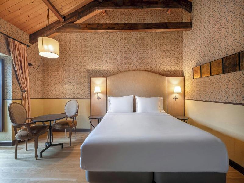 AC Hotel Palacio del Carmen Autograph Collection image