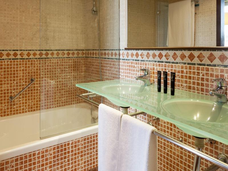 AC Hotel Palacio del Carmen Autograph Collection image