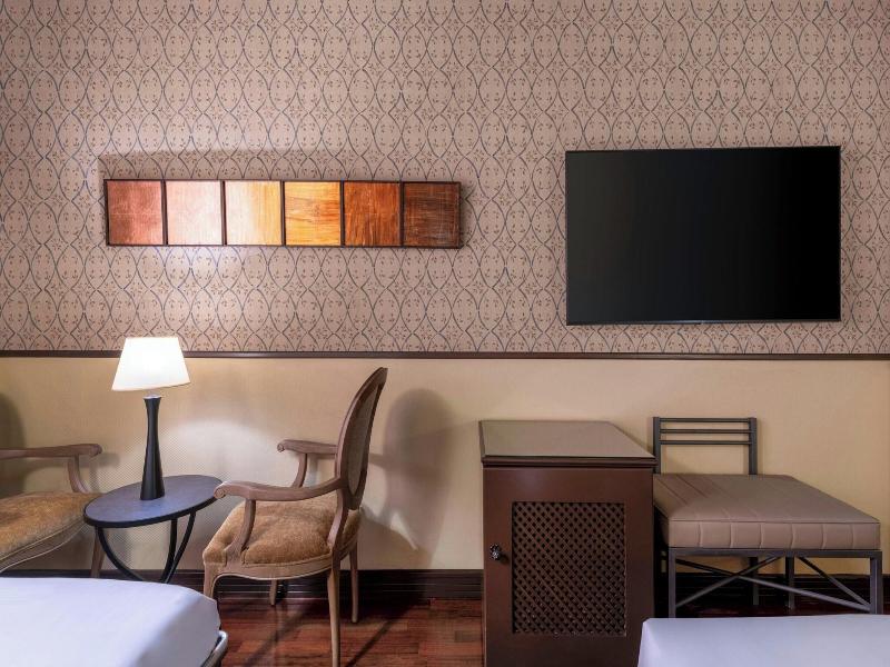 AC Hotel Palacio del Carmen Autograph Collection image