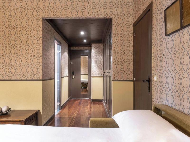 AC Hotel Palacio del Carmen Autograph Collection image