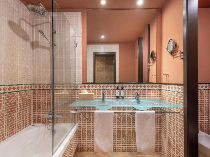 AC Hotel Palacio del Carmen Autograph Collection image
