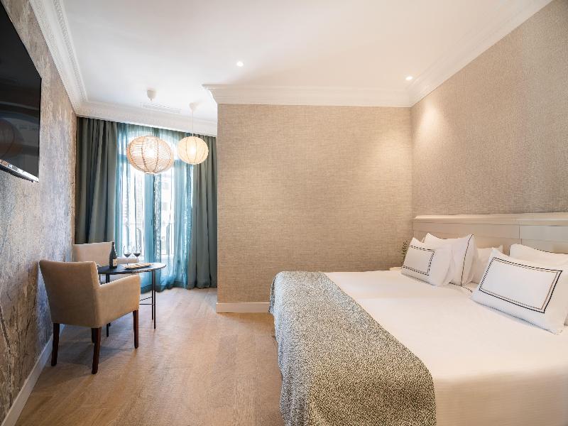 Melia Plaza image