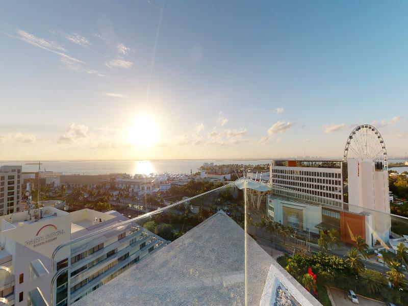 Park Royal Beach Cancun image