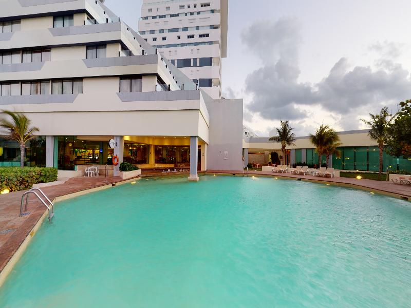Park Royal Beach Cancun image