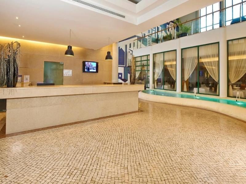 Balaia Plaza image