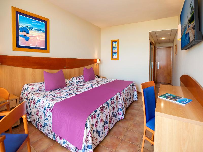 Hotel Servigroup Marina Playa image