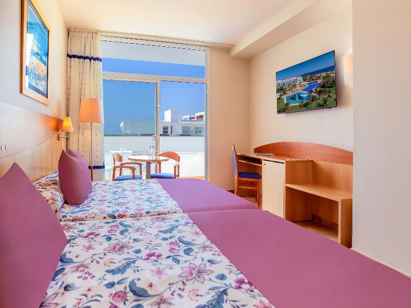 Hotel Servigroup Marina Playa image