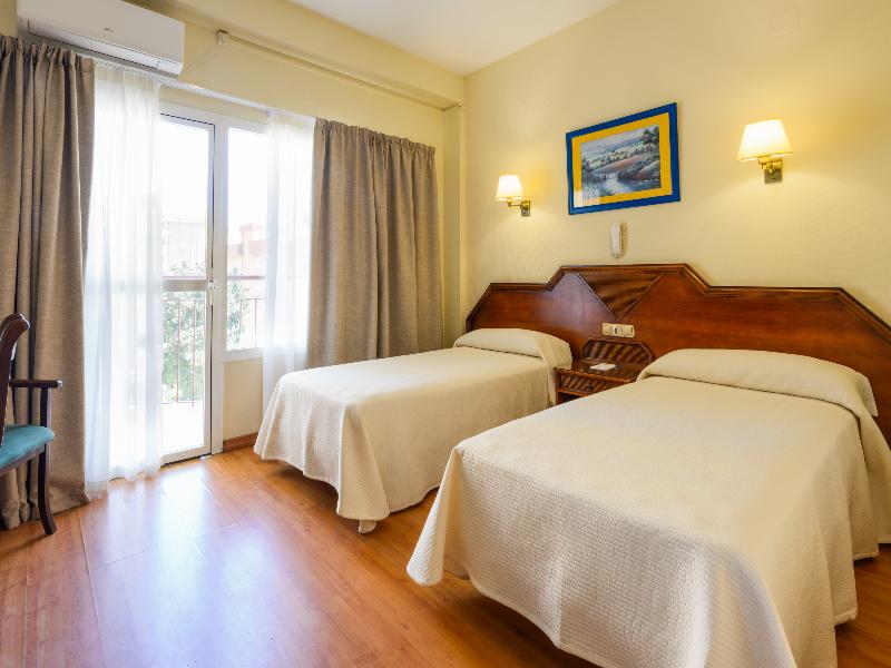 Hotel Monarque Cendrillón image