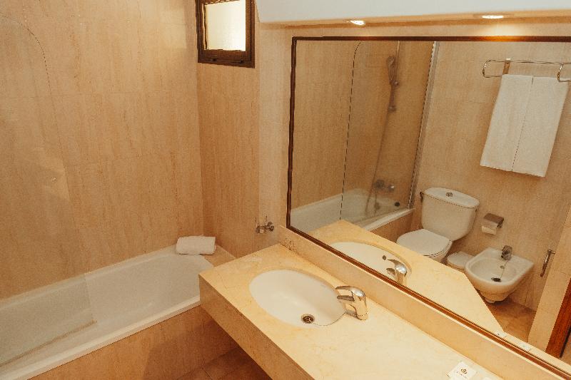 Hotel LIVVO Lago Taurito image