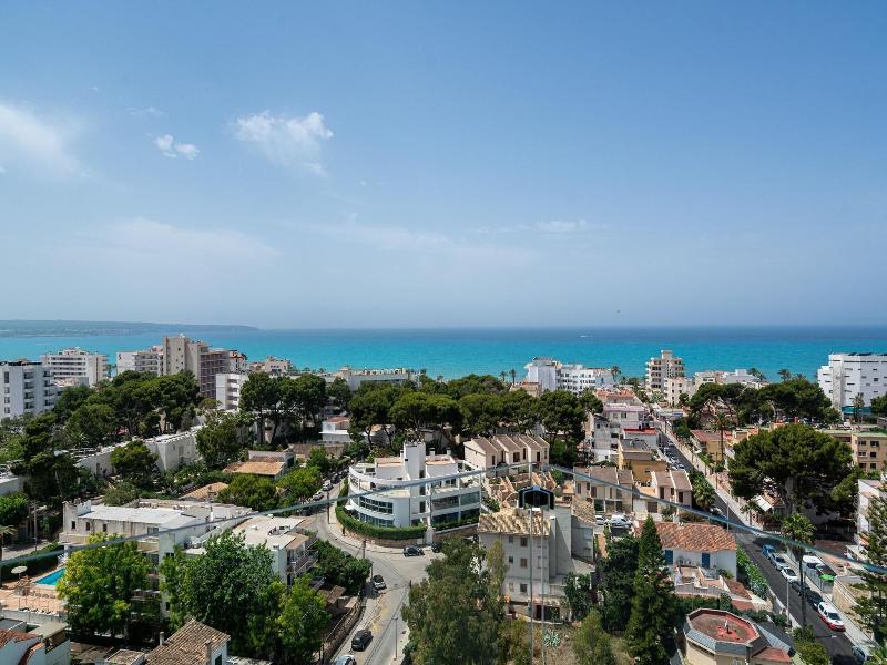 THB Maria Isabel image
