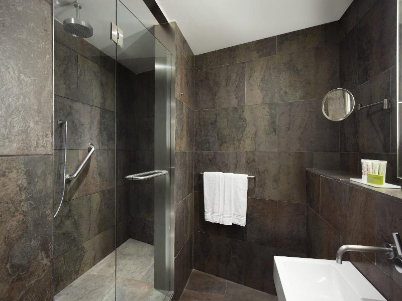 Le Meridien Barcelona image