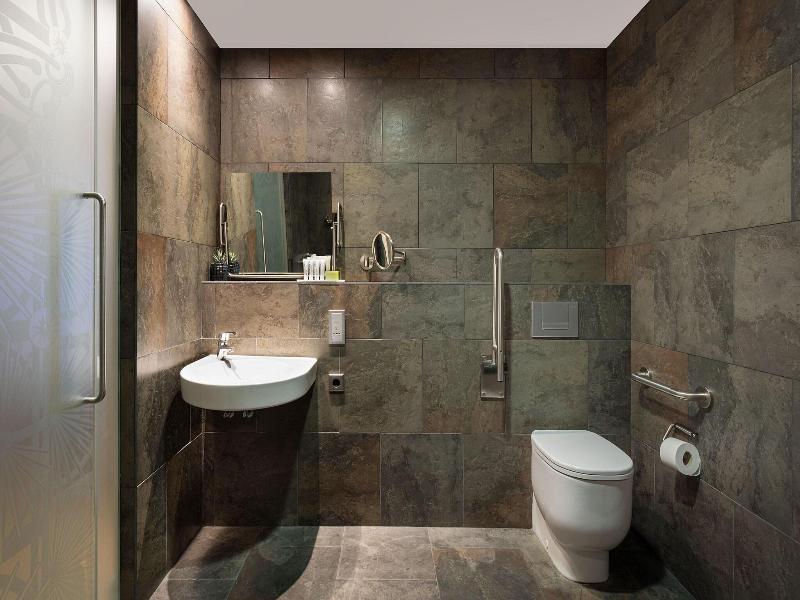 Le Meridien Barcelona image