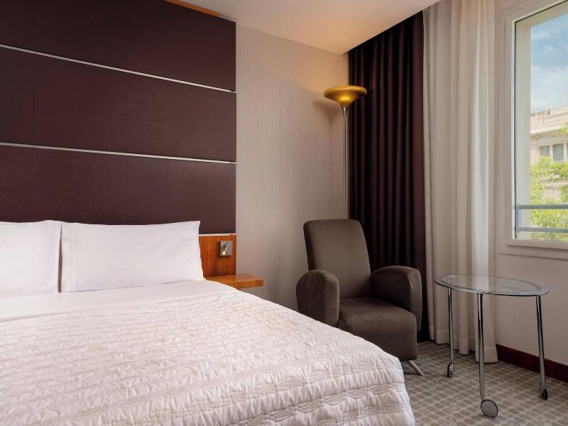 Le Meridien Barcelona image