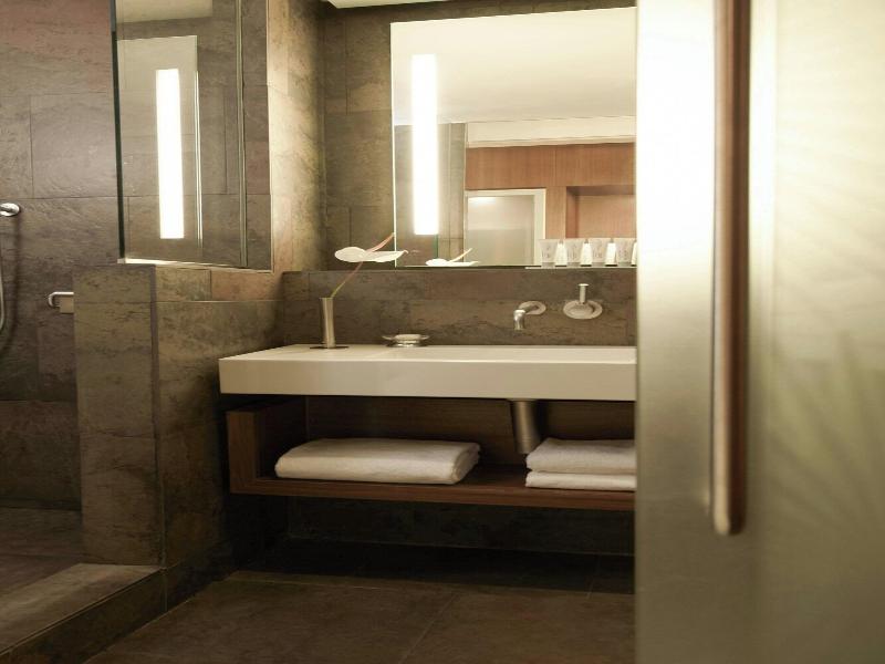 Le Meridien Barcelona image
