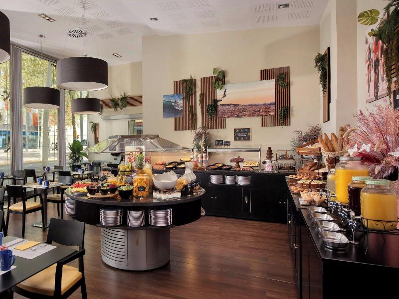 Four Points by Sheraton Barcelona Diagonal image