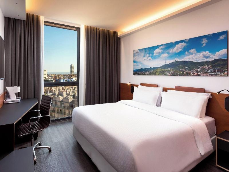 Four Points by Sheraton Barcelona Diagonal image