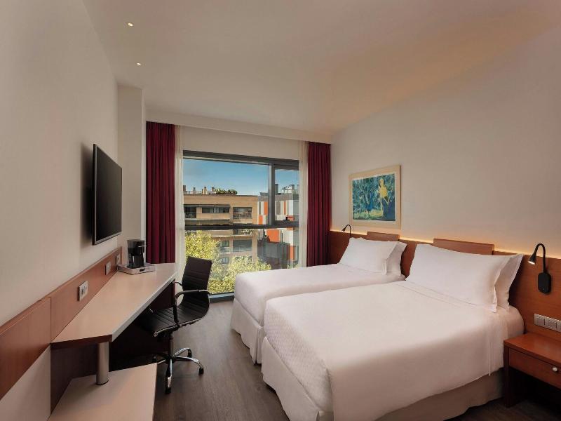 Four Points by Sheraton Barcelona Diagonal image