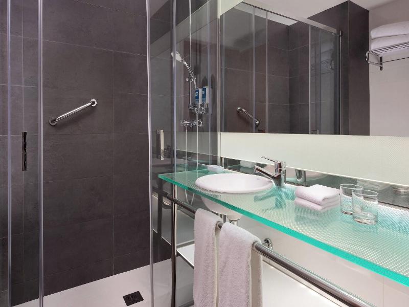 Four Points by Sheraton Barcelona Diagonal image