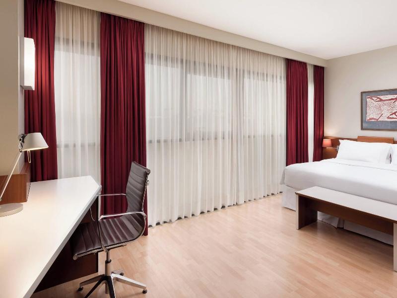 Four Points by Sheraton Barcelona Diagonal image