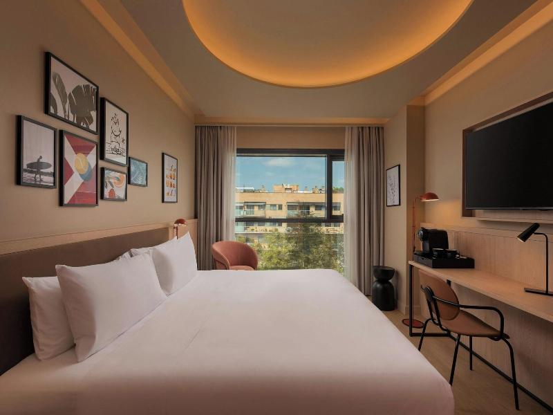 Four Points by Sheraton Barcelona Diagonal image