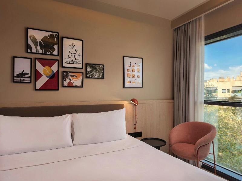 Four Points by Sheraton Barcelona Diagonal image