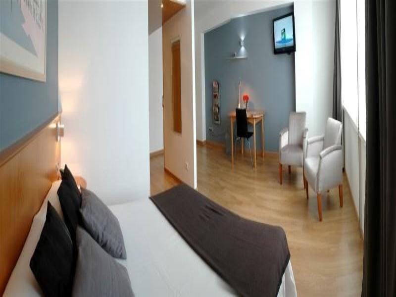 Aparthotel Atenea Valles image